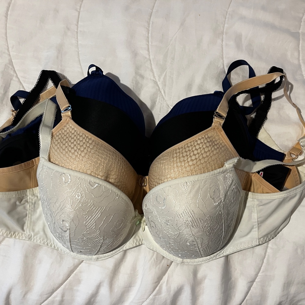 Lot of 4 Freya bras 36DDD